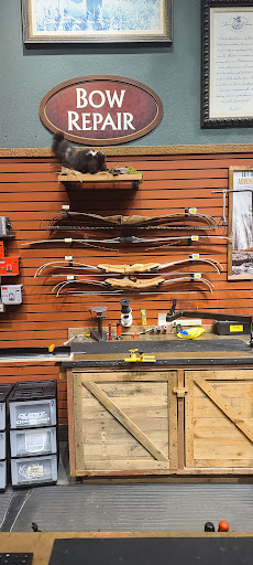 Sporting Goods Store «Bass Pro Shops», reviews and photos, 1972 Power Plant Pkwy, Hampton, VA 23666, USA