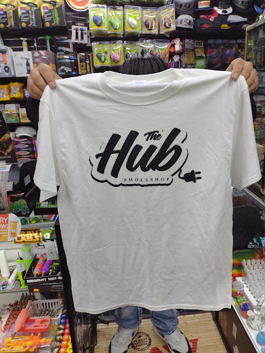 Tobacco Shop «The Hub Smoke Shop 2», reviews and photos, 4027 N Oak Trafficway, Kansas City, MO 64116, USA