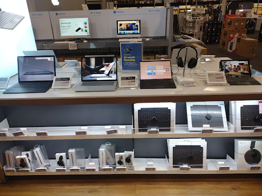 Shopping Mall «Sherwood Mall Shopping Center», reviews and photos, 5308 Pacific Ave, Stockton, CA 95207, USA