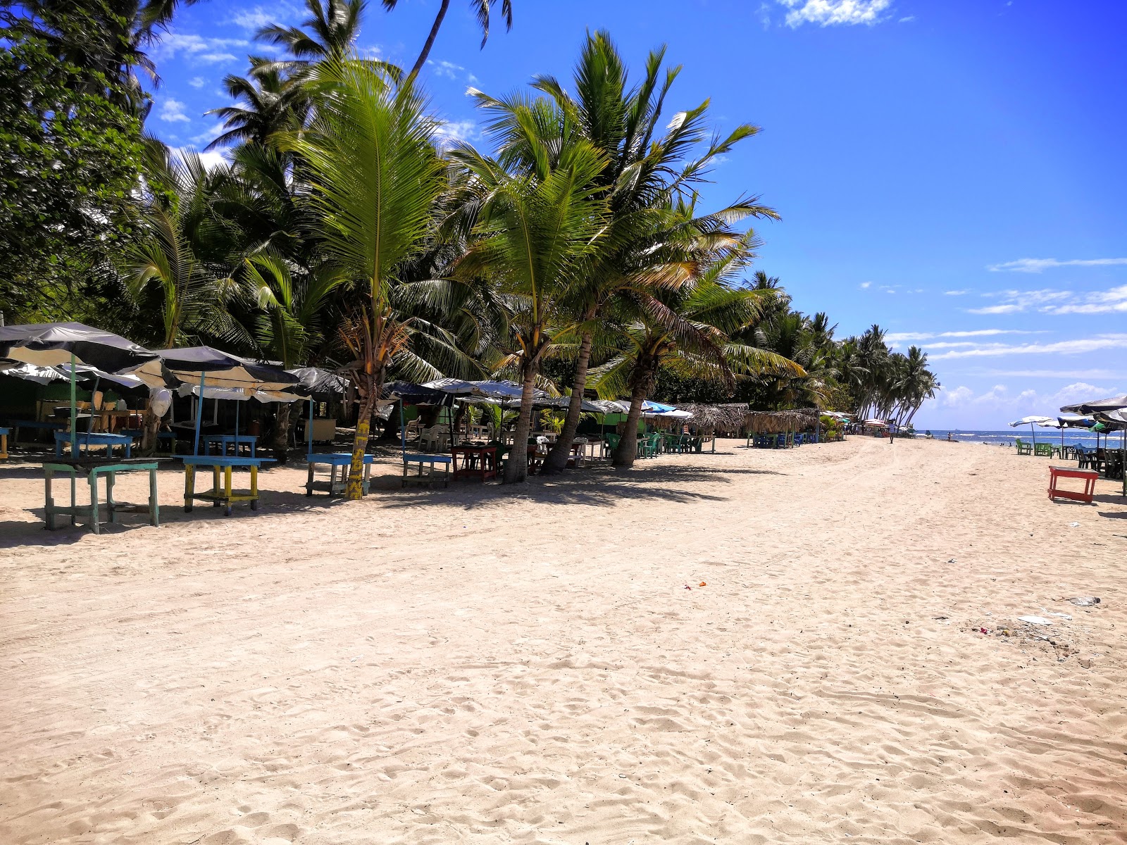 Foto van Guayacanes beach met recht en lang