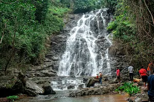 Kulimagodu Waterfalls image