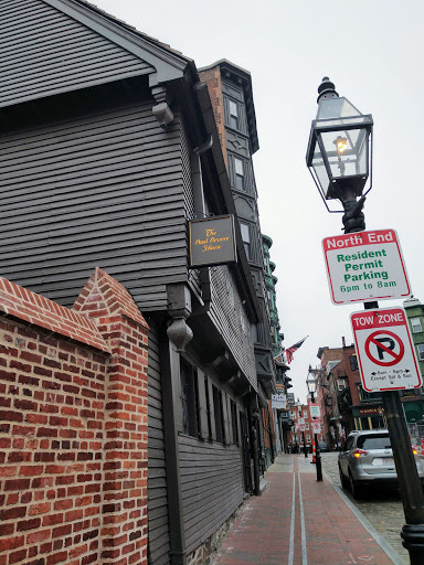 Liquor Store «Hanover Wine & Spirits», reviews and photos, 363 Hanover St, Boston, MA 02113, USA