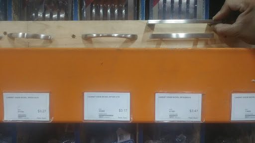 Hardware Store «HD Supply Home Improvement Solutions», reviews and photos, 13571 Vaughn St, San Fernando, CA 91340, USA