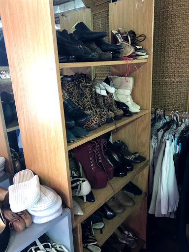 Thrift Store «Hidden Treasures Thrift Store», reviews and photos, 2200 NW 9th Ave, Wilton Manors, FL 33311, USA