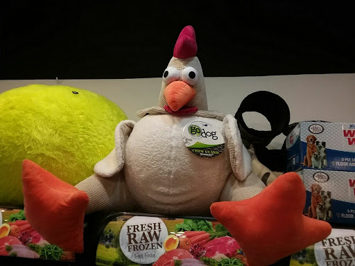 Pet Store «Bark Avenue Healthy Pets», reviews and photos, 426 21st St, Vero Beach, FL 32960, USA