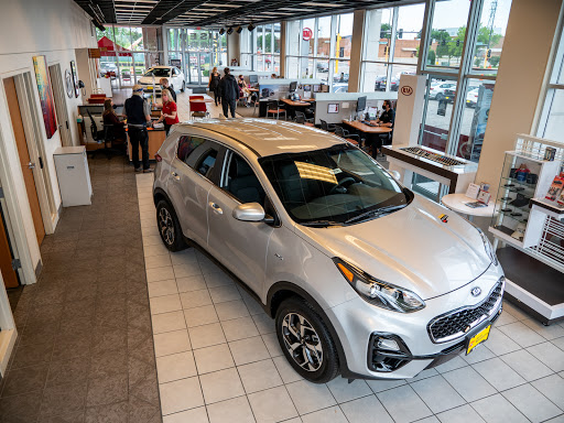 Kia Dealer «Luther Kia of Bloomington», reviews and photos, 1701 American Blvd W, Minneapolis, MN 55431, USA