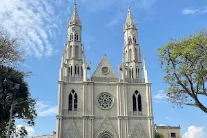 Catedral de Valera image