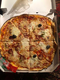 Plats et boissons du Pizzeria DISTRIBUTEUR A PIZZA LA SPÉCIALE 24/24 7/7 à Lambesc - n°7