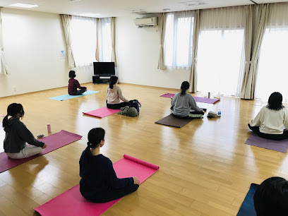 Trikona Yoga トリコナヨガ浦安/新浦安 〜Private Space〜(yoga&incense)