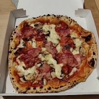 Plats et boissons du Pizzeria Autour de la Poêle - Food-Truck Pizza à Lille - n°3