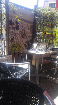 Atmosphère du Restaurant Les Enfants Terribles à Villeneuve-lès-Béziers - n°2