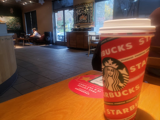 Coffee Shop «Starbucks», reviews and photos, 1030 S 5th St, St Charles, MO 63301, USA