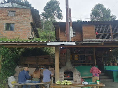 Restaurante Las Truchas - Via Medellín-Via Sta. Elena #8 Km 1, Medellín, Santa Elena, Medellín, Antioquia, Colombia