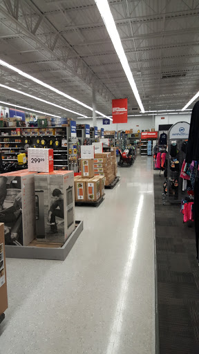 Sporting Goods Store «Academy Sports + Outdoors», reviews and photos, 193 Stonebrook Pl, Jackson, TN 38305, USA