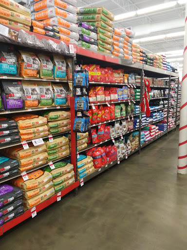 Pet Supply Store «Pet Supplies Plus», reviews and photos, 126 E Main St, Smithtown, NY 11787, USA