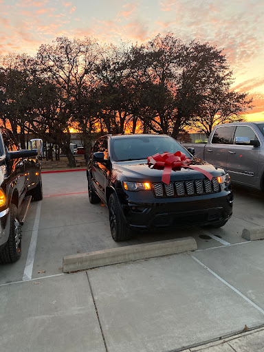 Car Dealer «Mike Brown Chrysler Dodge Jeep», reviews and photos, 4970 E Hwy 377, Granbury, TX 76049, USA
