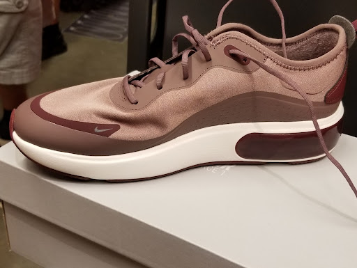 Clothing Store «Nike Factory Store», reviews and photos, 2350 Grand Cypress Dr #350, Wesley Chapel, FL 33544, USA