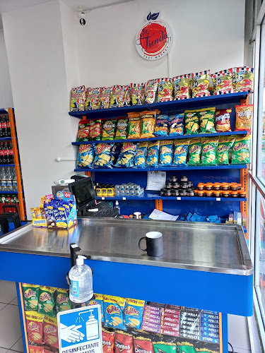 Opiniones de La Tienda 24/7 Fast Market en Quito - Supermercado