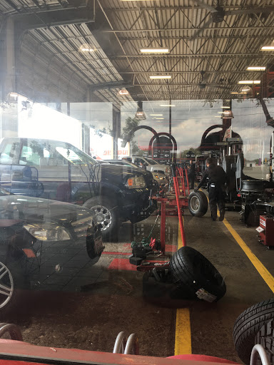 Tire Shop «Discount Tire Store - San Antonio, TX», reviews and photos, 1755 SW Loop 410, San Antonio, TX 78227, USA