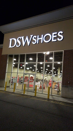 Shopping Mall «Lynnhaven North Shopping Center», reviews and photos, 2720 N Mall Dr, Virginia Beach, VA 23452, USA