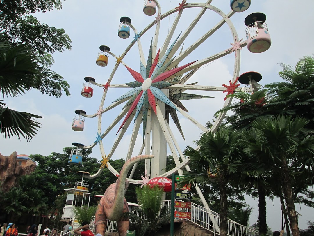 Citraraya World Of Wonders Theme Park