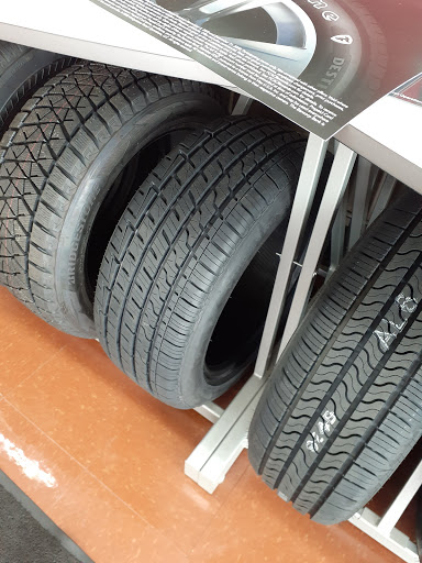 Tire Shop «Firestone Complete Auto Care», reviews and photos, 10327 S Cicero Ave, Oak Lawn, IL 60453, USA