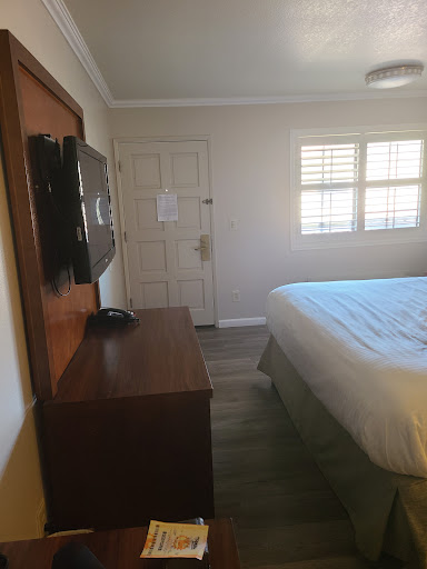 Ramada by Wyndham Mountain View image