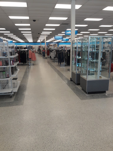 Clothing Store «Ross Dress for Less», reviews and photos, 30 Malphrus Rd, Bluffton, SC 29910, USA