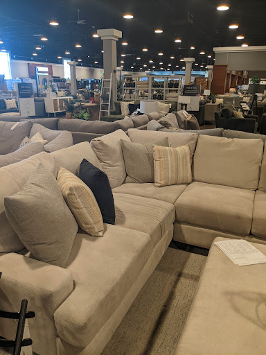 Furniture Store «Living Spaces - Glendale, AZ», reviews and photos, 6767 W Bell Rd, Glendale, AZ 85308, USA