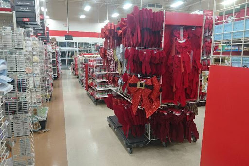 Craft Store «Michaels», reviews and photos, 7010 West Forest Preserve Drive, Norridge, IL 60706, USA