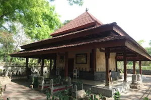 Makam Nyai Dewi Sekardadu image