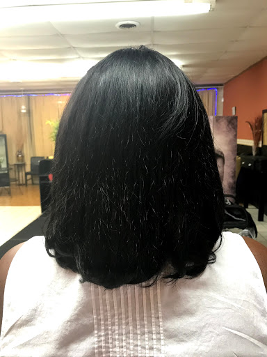 Beauty Salon «Queen B Beauty & Hair Salon», reviews and photos, 1588 Veterans Memorial Hwy SW #204, Austell, GA 30168, USA