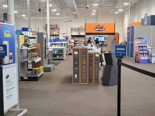 Shopping Mall «Northlake Tower Festival Shopping Center», reviews and photos, 4073 Lavista Rd, Tucker, GA 30084, USA