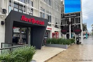 Hard Rock Café image