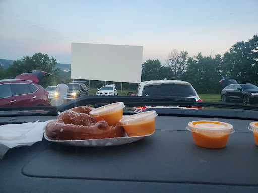 Drive-in Movie Theater «Circle Drive-In Theatre​», reviews and photos, 1911 Scranton Carbondale Hwy, Scranton, PA 18508, USA