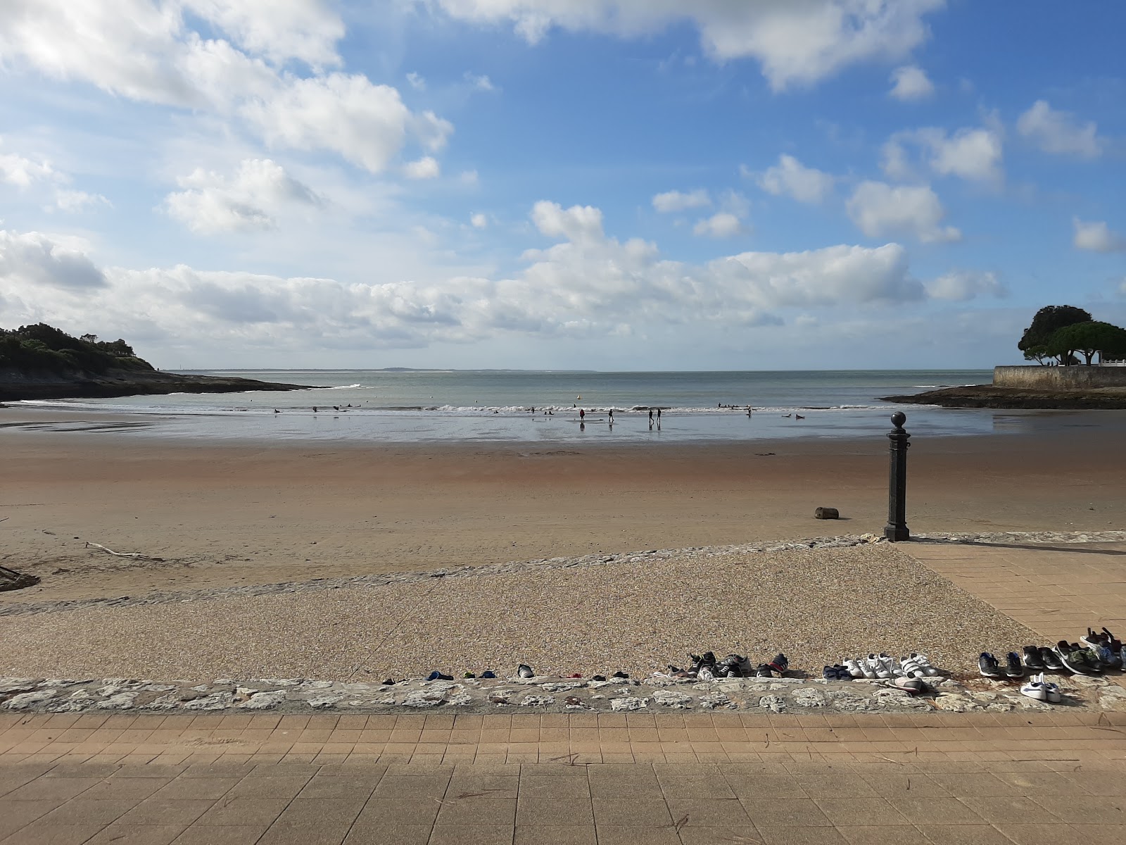 Foto de Plage de Nauzan área de comodidades