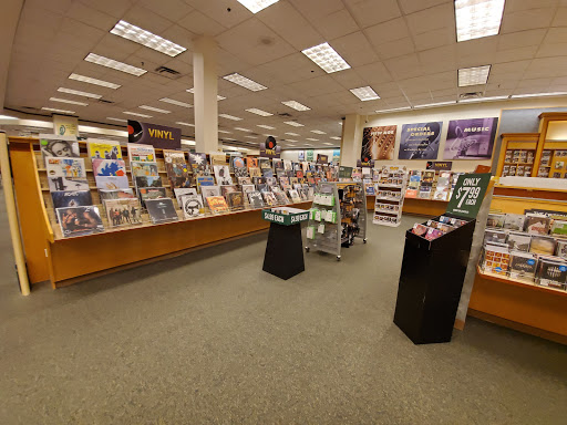 Book Store «Barnes & Noble», reviews and photos, 122 Brandon Town Center Dr, Brandon, FL 33511, USA