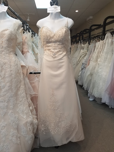 Bridal Shop «Sue Ames Bridal Outlet», reviews and photos, 202 N 10th St, Allentown, PA 18102, USA