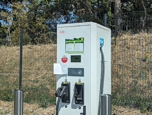 Borne de recharge de véhicules électriques Lidl Charging Station Thonon-les-Bains