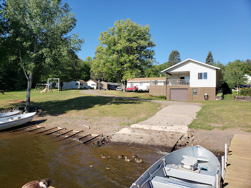 Bear's Nine Pines Resort