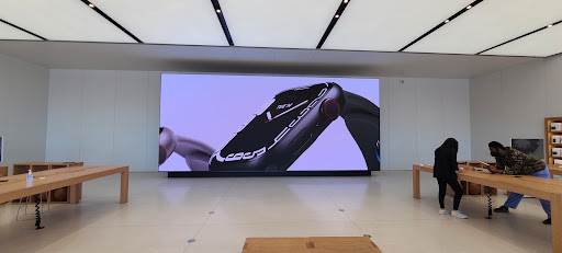 Shopping Mall «Shops of Saddle Creek», reviews and photos, 7509 Poplar Ave #1, Germantown, TN 38138, USA