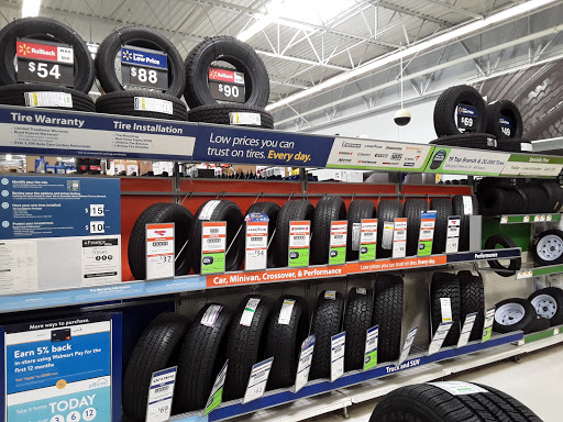 Tire Shop «Walmart Tires & Auto Parts», reviews and photos, 23500 NE Sandy Blvd, Wood Village, OR 97060, USA