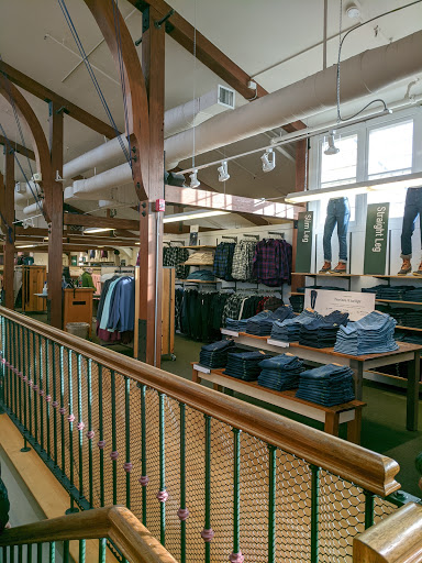  «L.L. Bean», reviews and photos, 8 Glen Rd, West Lebanon, NH 03784, USA