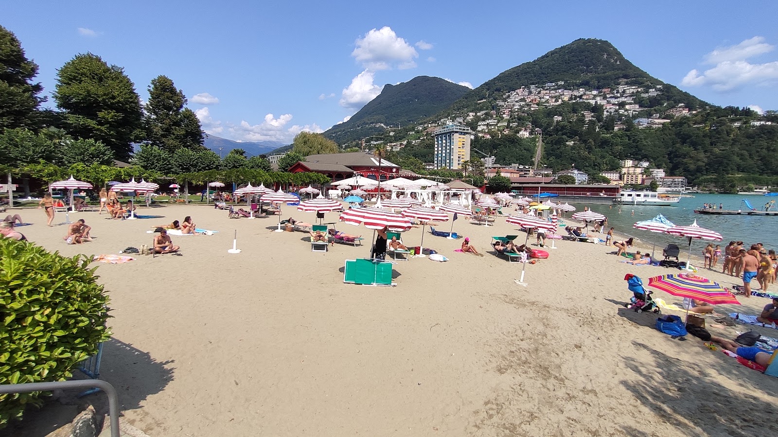 Photo of Brougierpark Beach with very clean level of cleanliness
