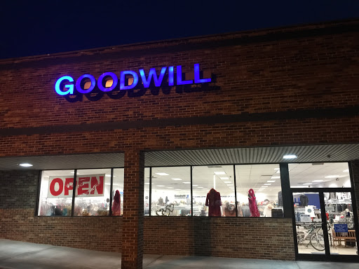 Goodwill, 366 Fairfax Pike, Stephens City, VA 22655, USA, 