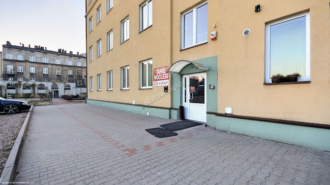 Sami Swoi: Tanie Noclegi, Kwatery pracownicze