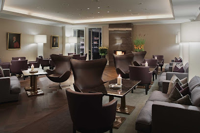 LOBBY-LOUNGE-BAR