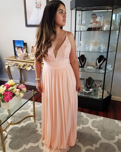 Boutique «Moda Bella Boutique | Quinceañera, Bridal, and Prom Dresses», reviews and photos, 8207 NE Vancouver Mall Dr Suite C, Vancouver, WA 98662, USA