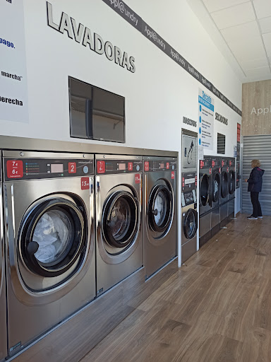 TINTORERIA LAVANDERIA VOLARE OSUNA