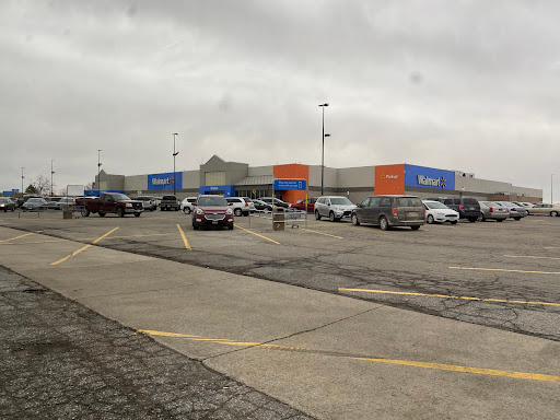 Department Store «Walmart Supercenter», reviews and photos, 300 Iowa Speedway Dr, Newton, IA 50208, USA